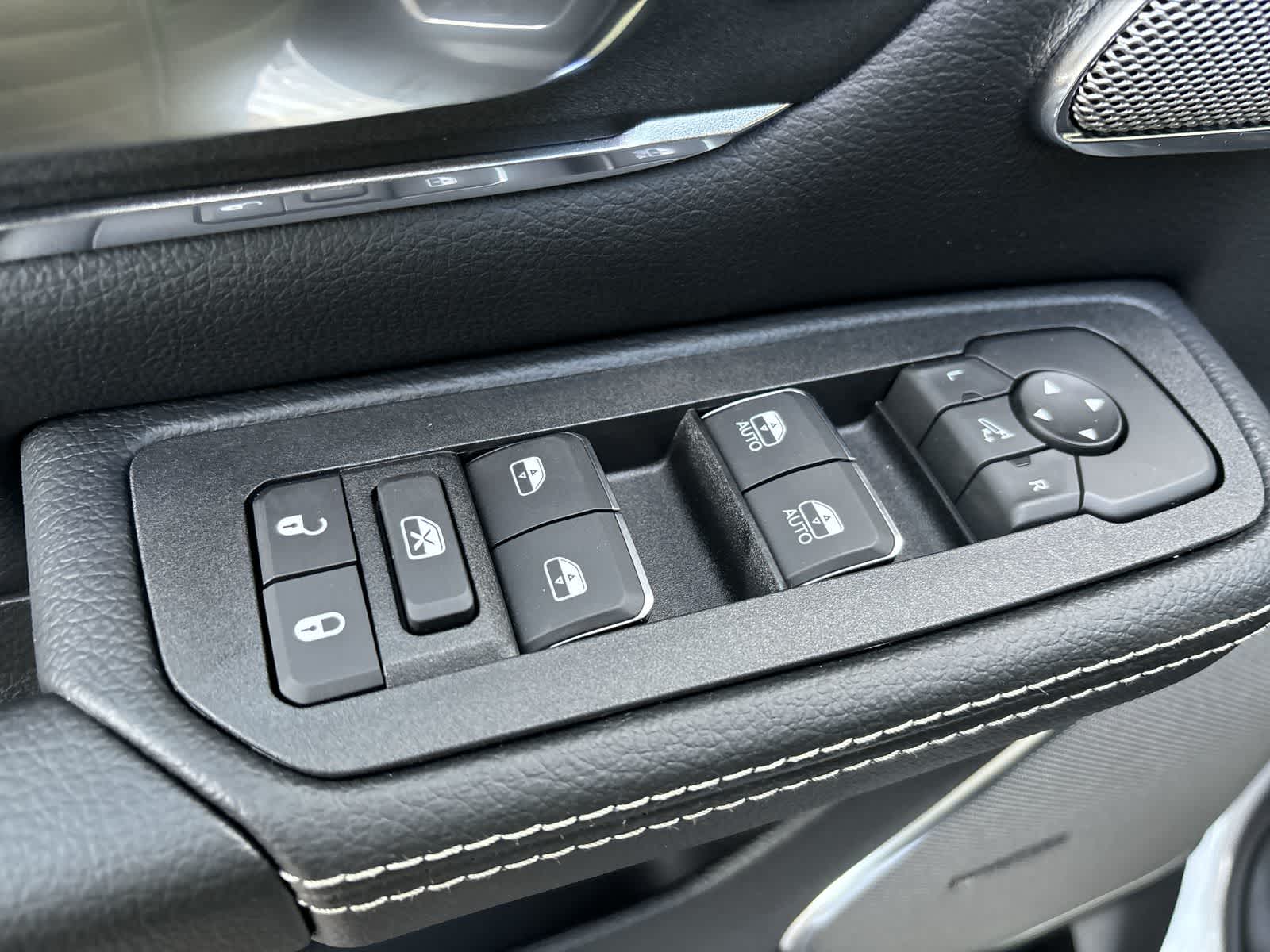 Thumbnail: 2026 RAM 1500 - 11