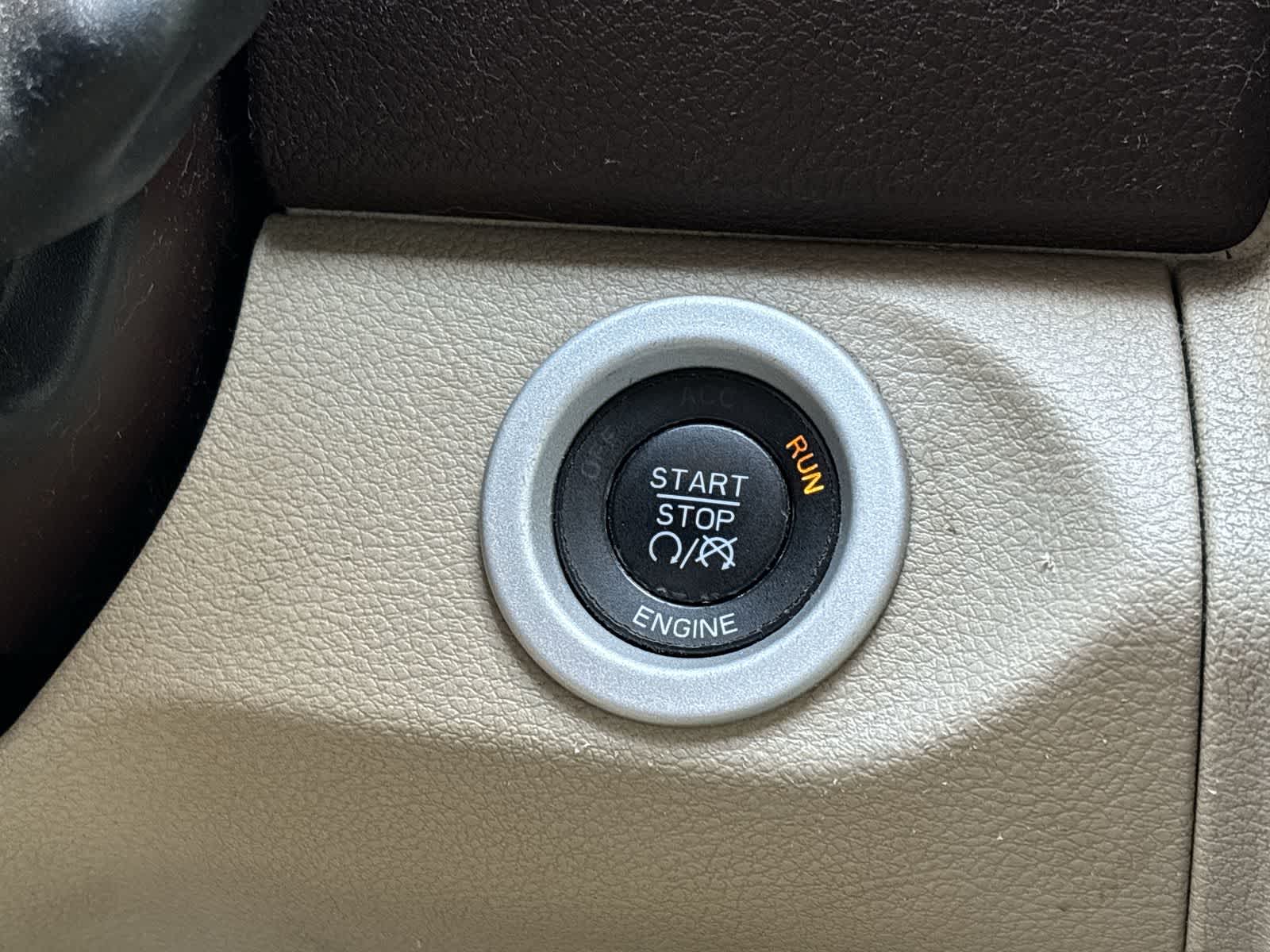 2014 RAM 3500 Laramie 21