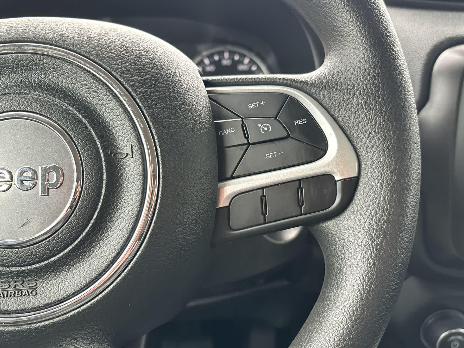 Thumbnail: 2021 Jeep Renegade - 15