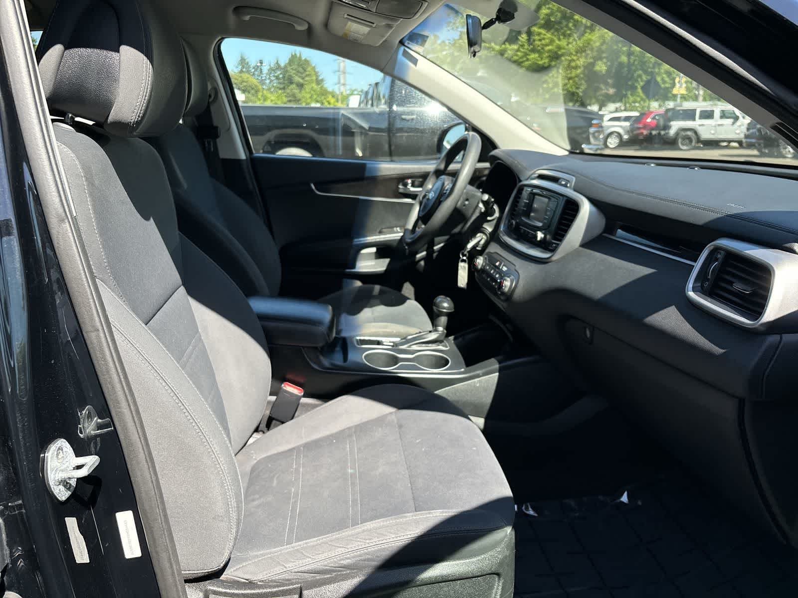 Thumbnail: 2016 Kia Sorento - 5