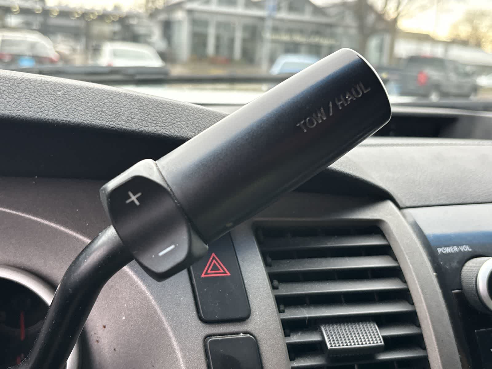 Thumbnail: 2010 Toyota Tundra - 18