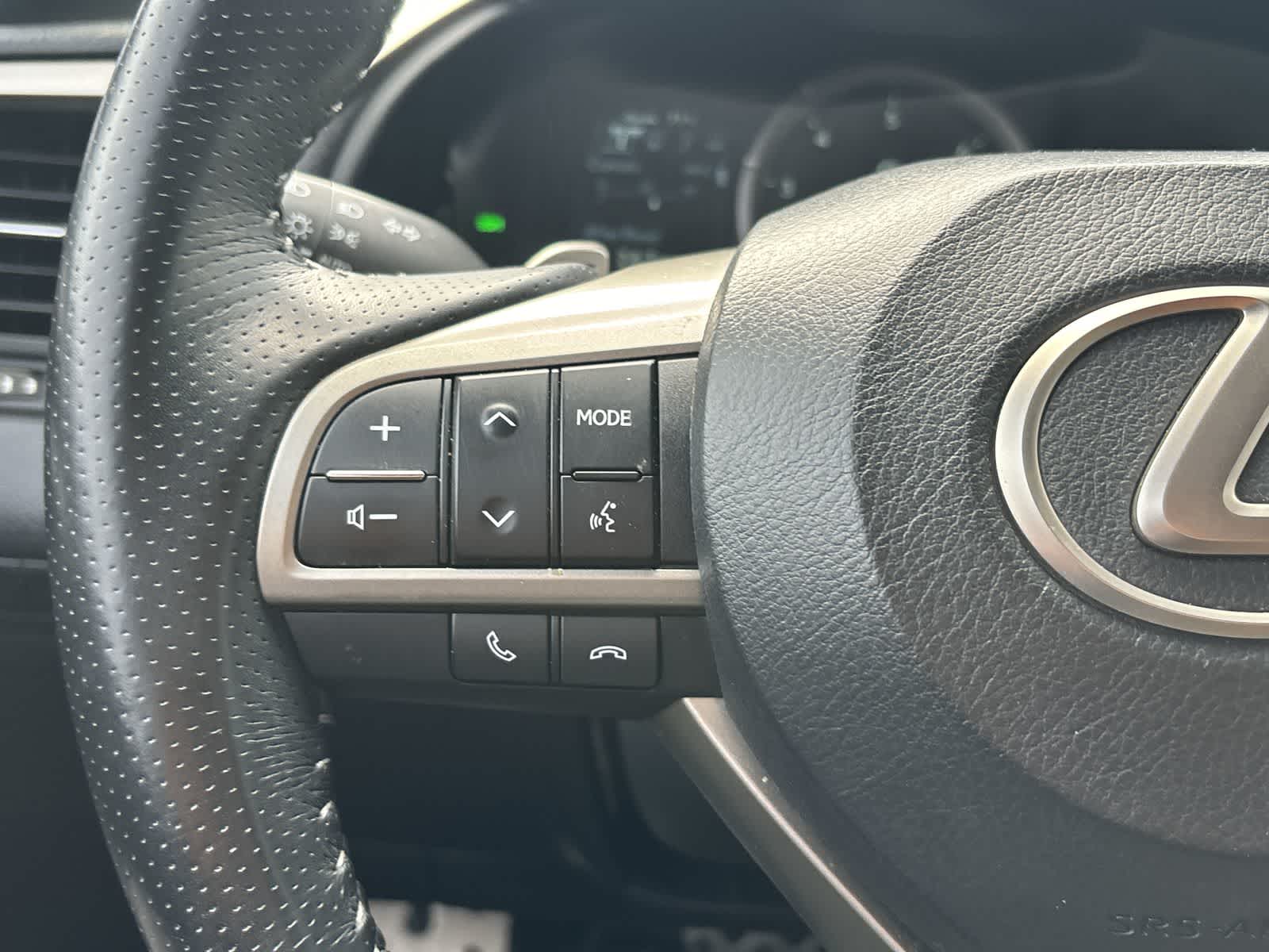 Thumbnail: 2020 Lexus RX - 14