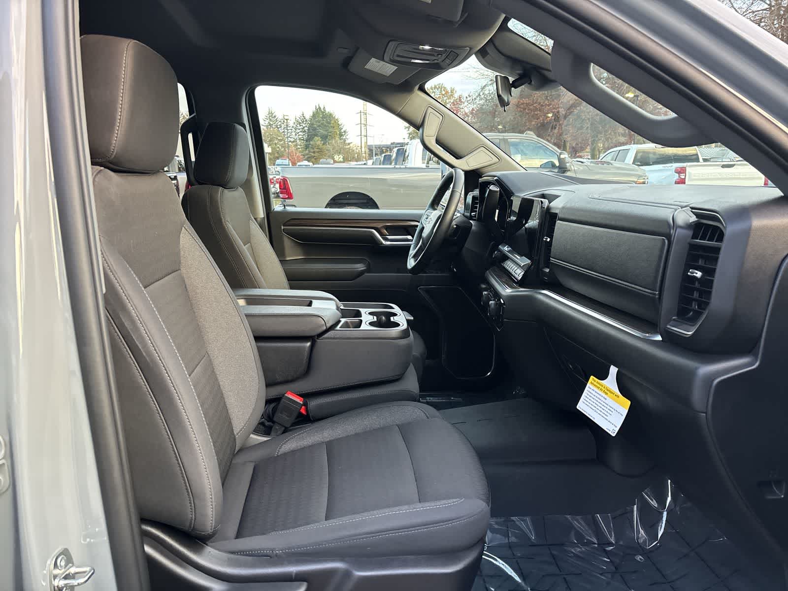 Thumbnail: 2024 Chevrolet Silverado 1500 - 7