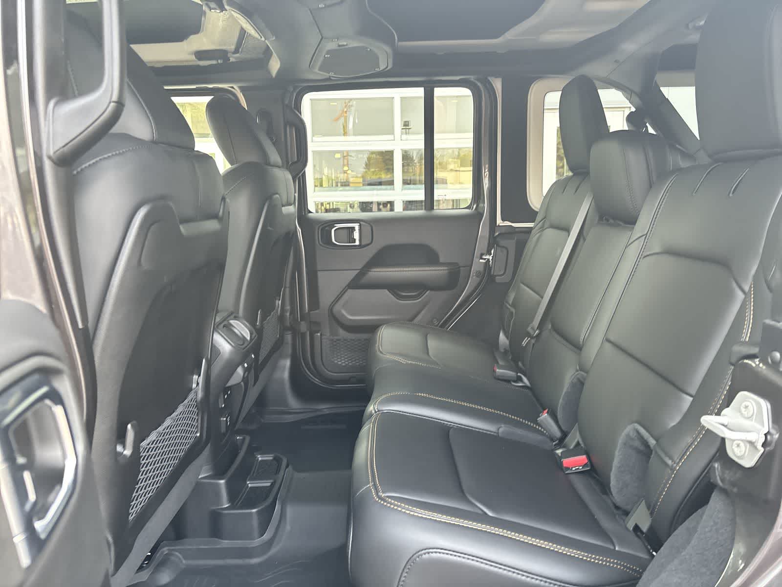 Thumbnail: 2025 Jeep Wrangler - 9