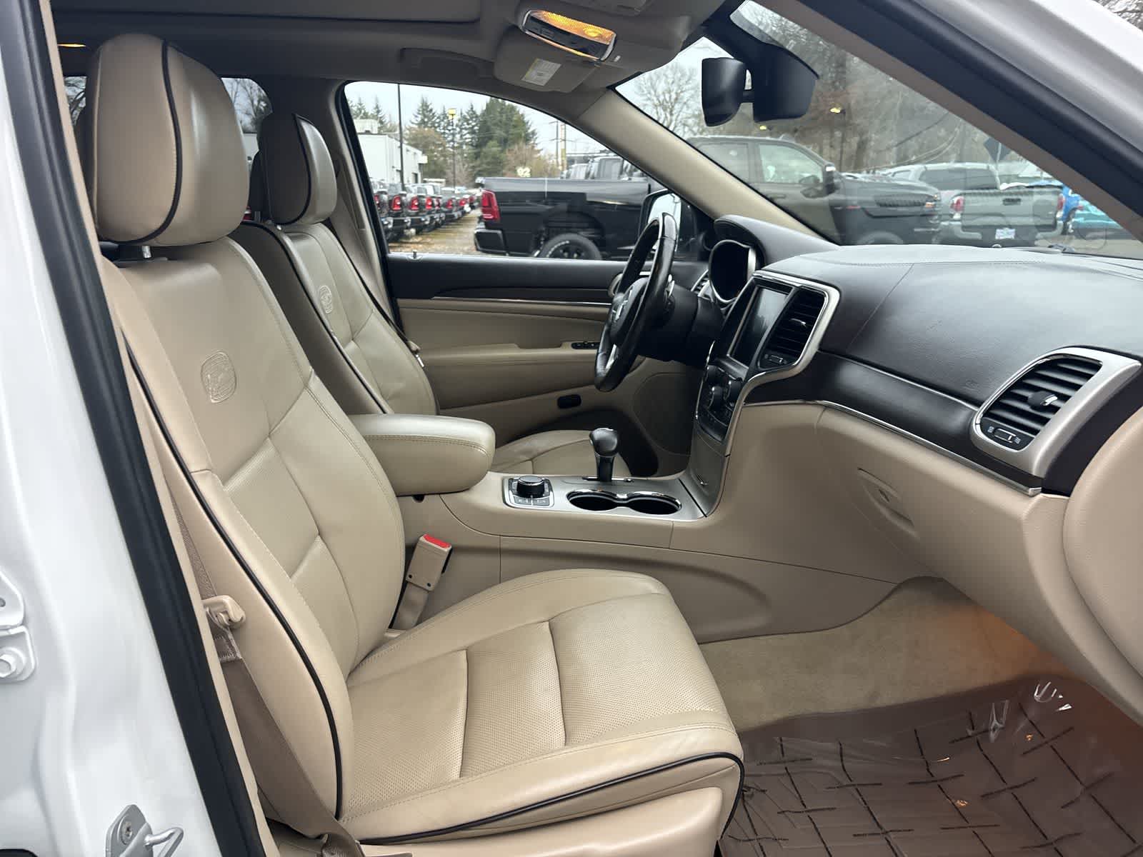 Thumbnail: 2014 Jeep Grand Cherokee - 4