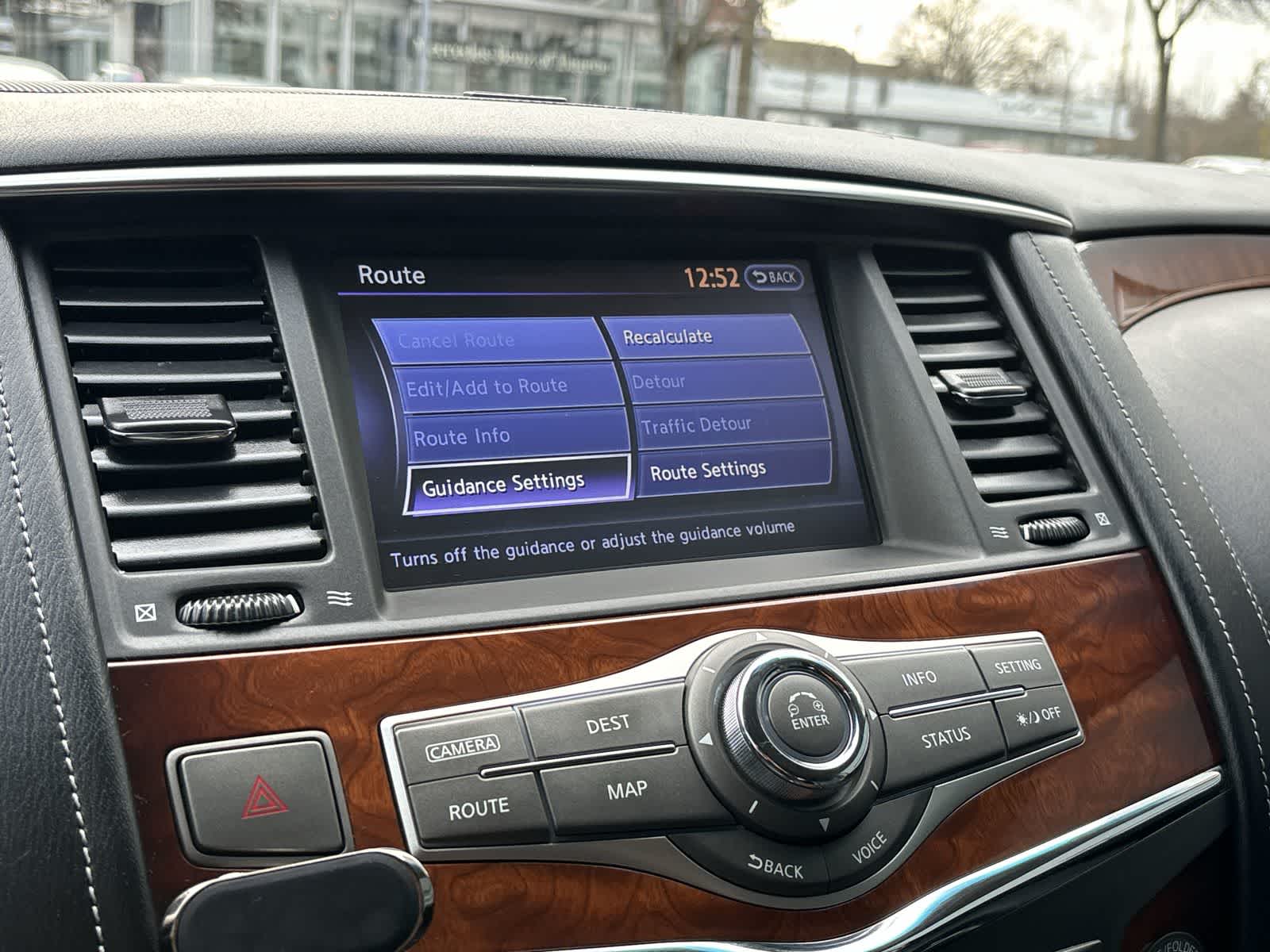 Thumbnail: 2017 INFINITI QX80 - 17