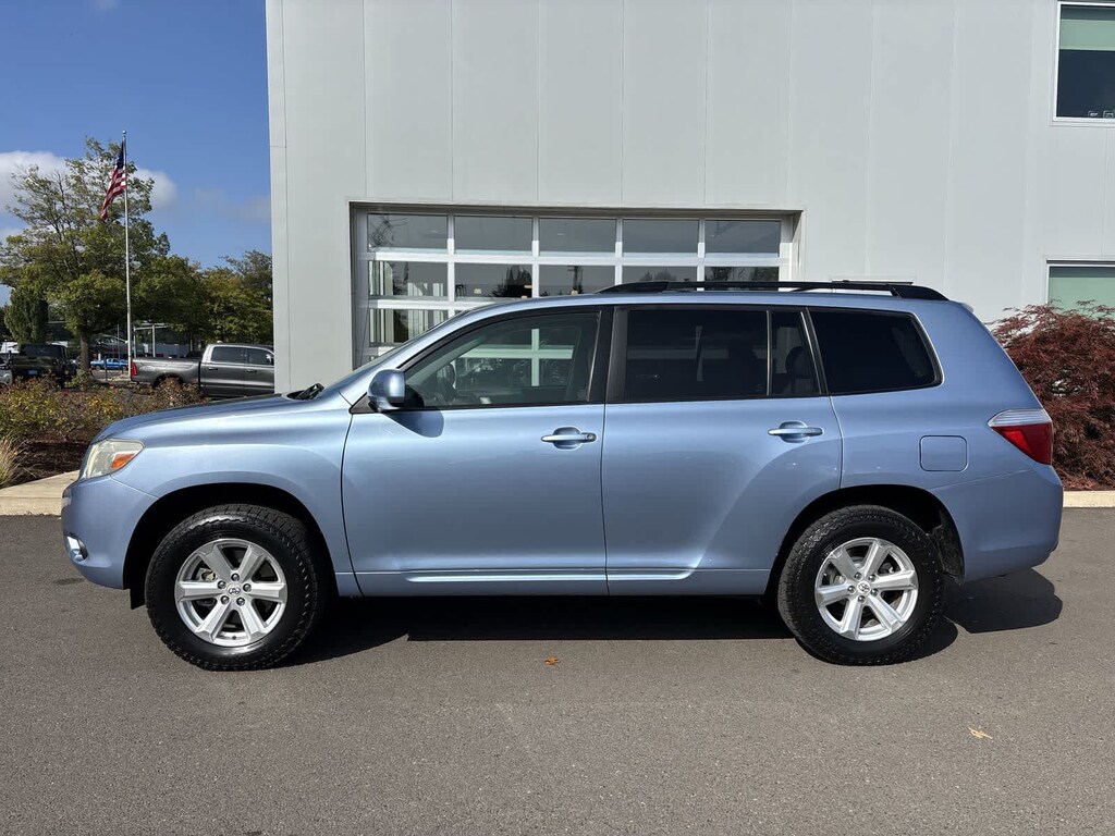 Used 2010 Toyota Highlander Base V6 SUV