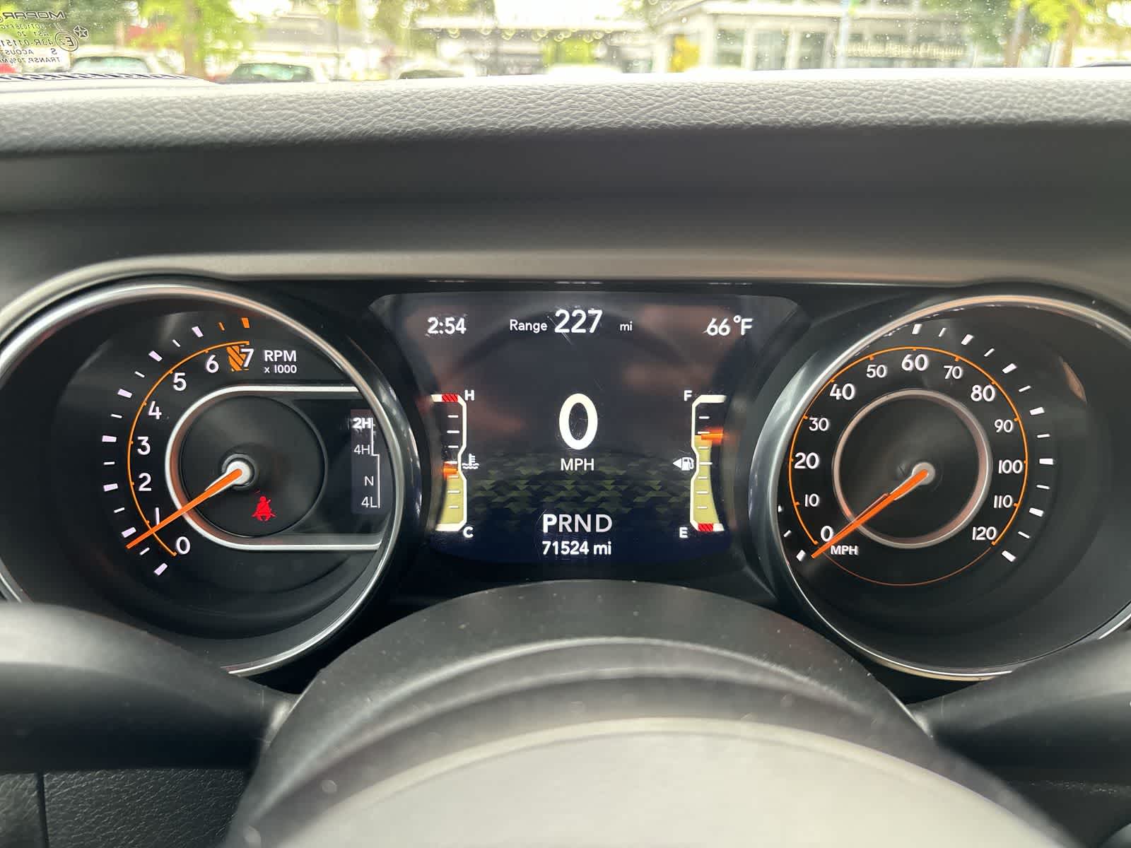 Thumbnail: 2019 Jeep Wrangler - 16