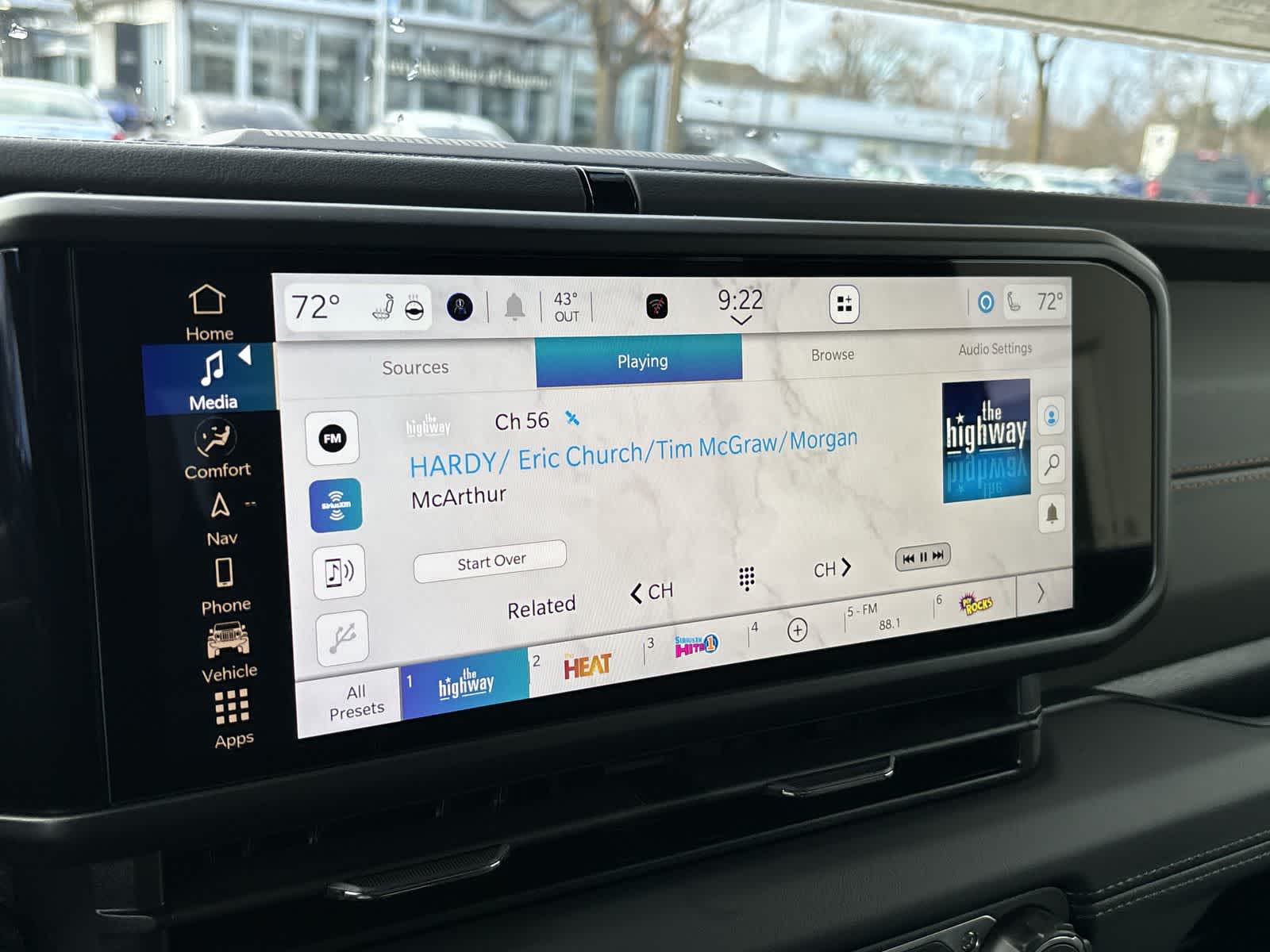 Thumbnail: 2026 Jeep Gladiator - 15