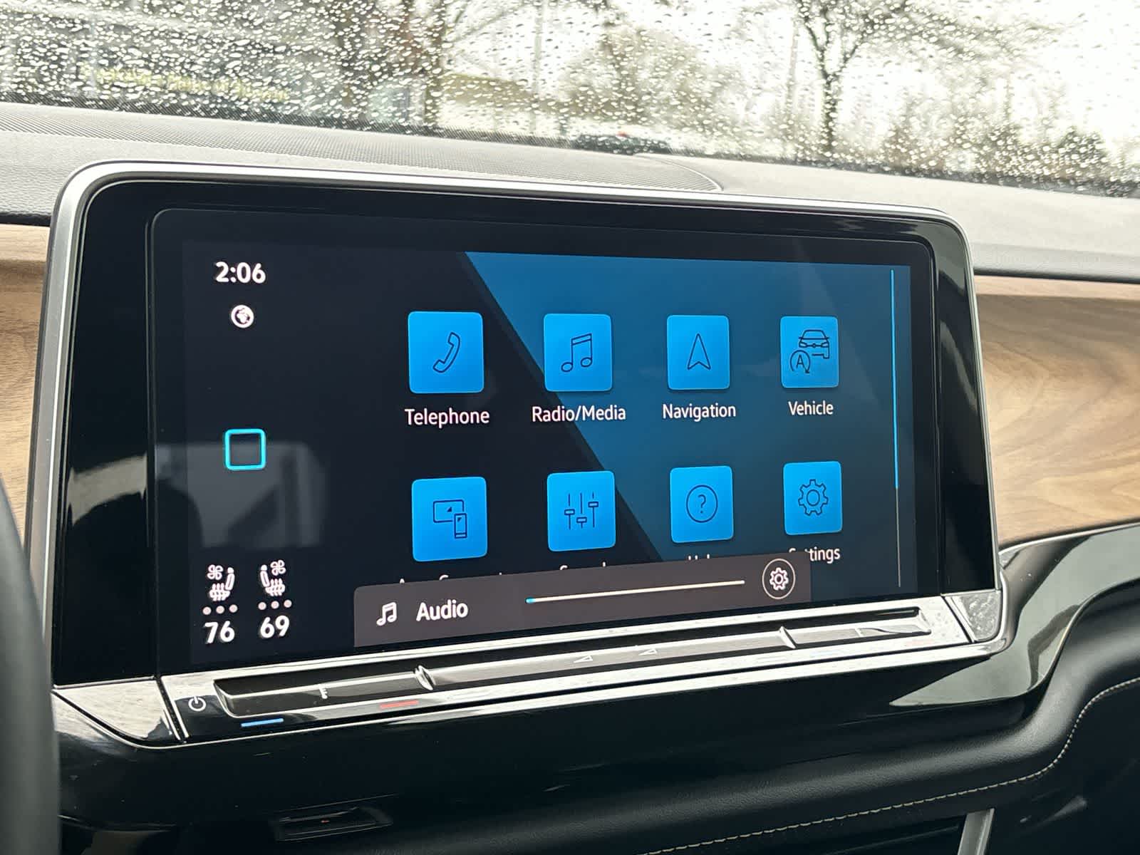 Thumbnail: 2024 Volkswagen Atlas - 21