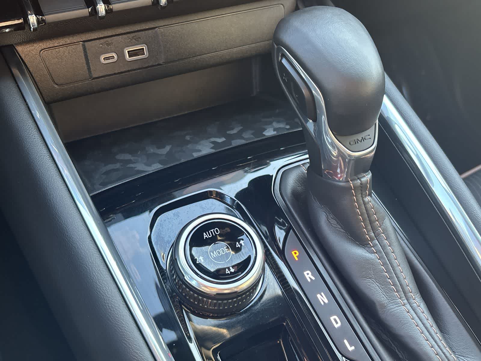 Thumbnail: 2024 GMC Canyon - 26