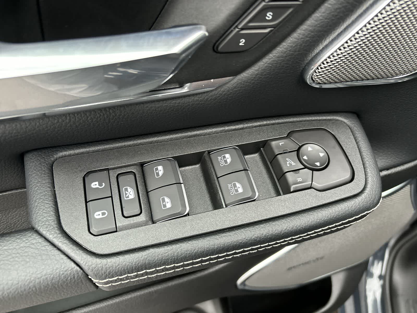 Thumbnail: 2026 RAM 1500 - 10