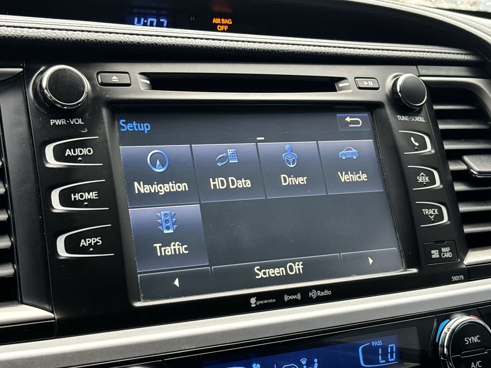 Thumbnail: 2017 Toyota Highlander - 21