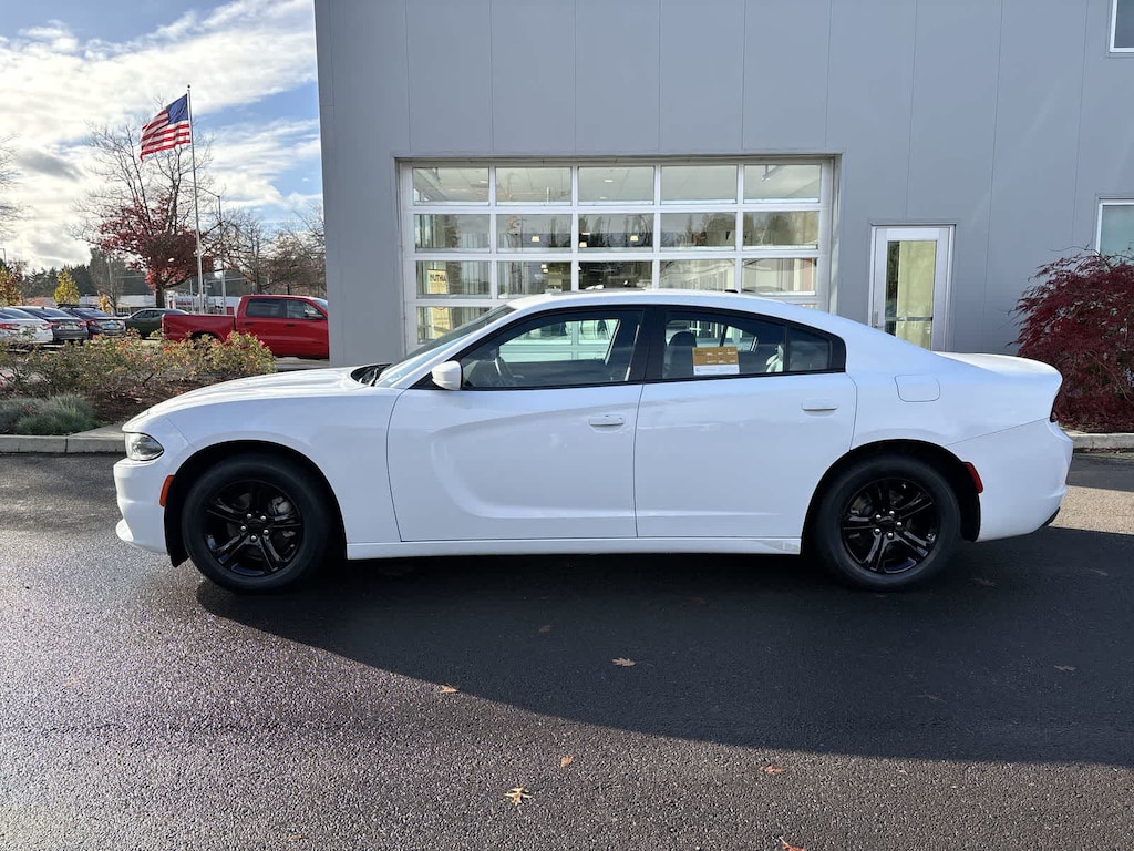Used 2022 Dodge Charger SXT Sedan