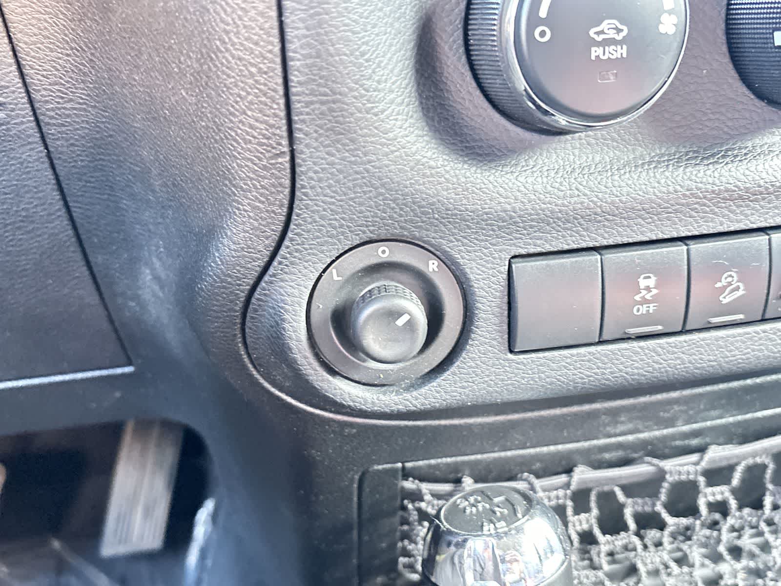2013 Jeep Wrangler Sport 19