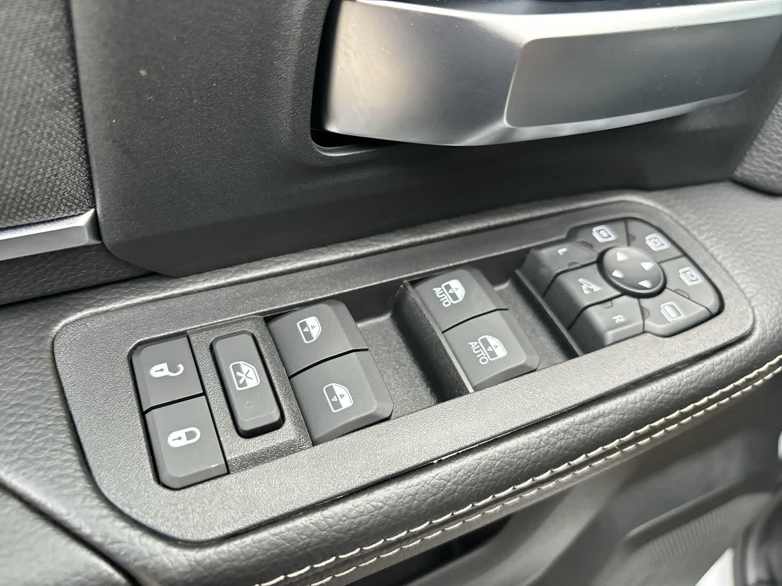 Thumbnail: 2026 RAM 2500 - 10