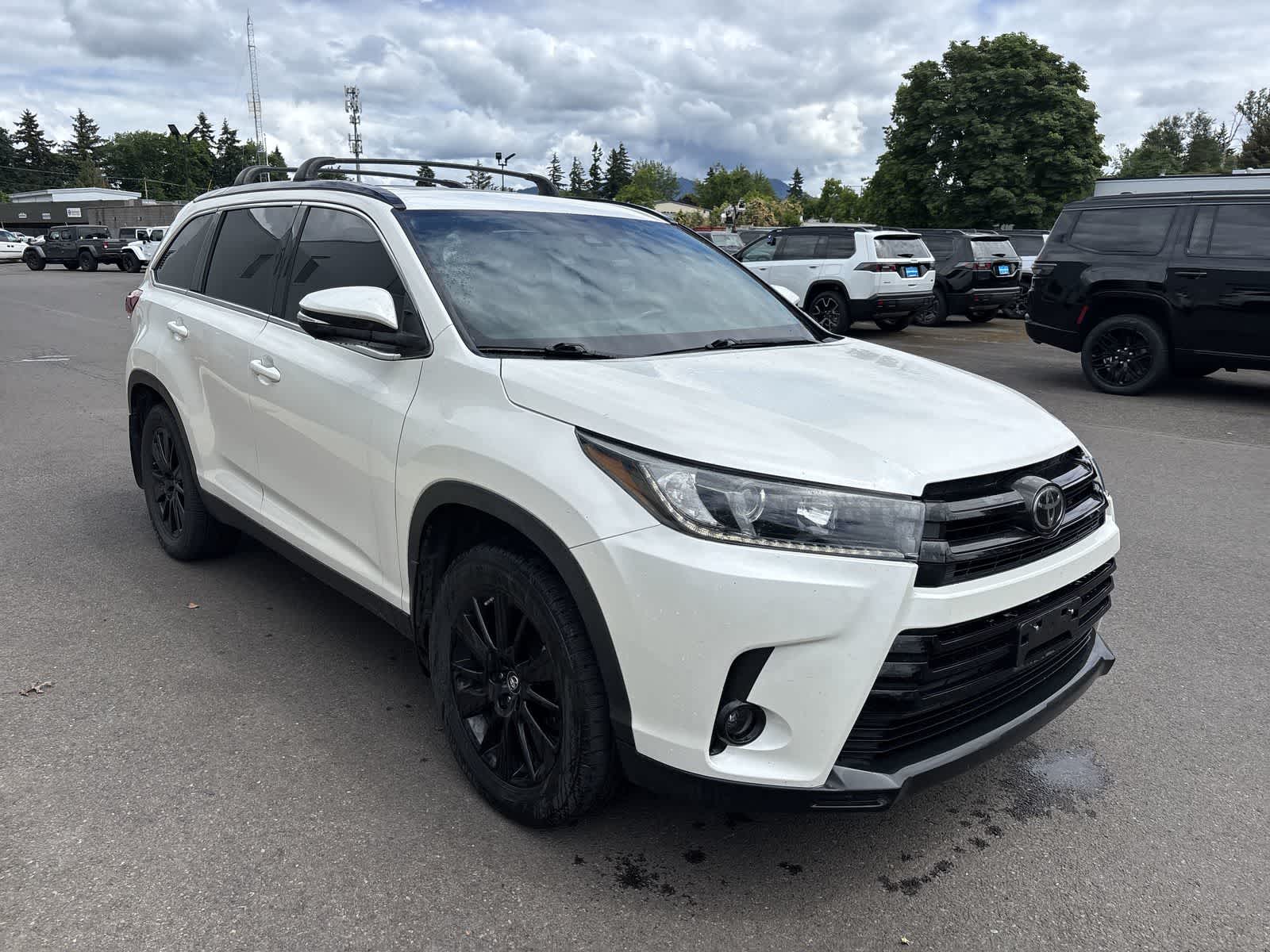 Thumbnail: 2019 Toyota Highlander - 6