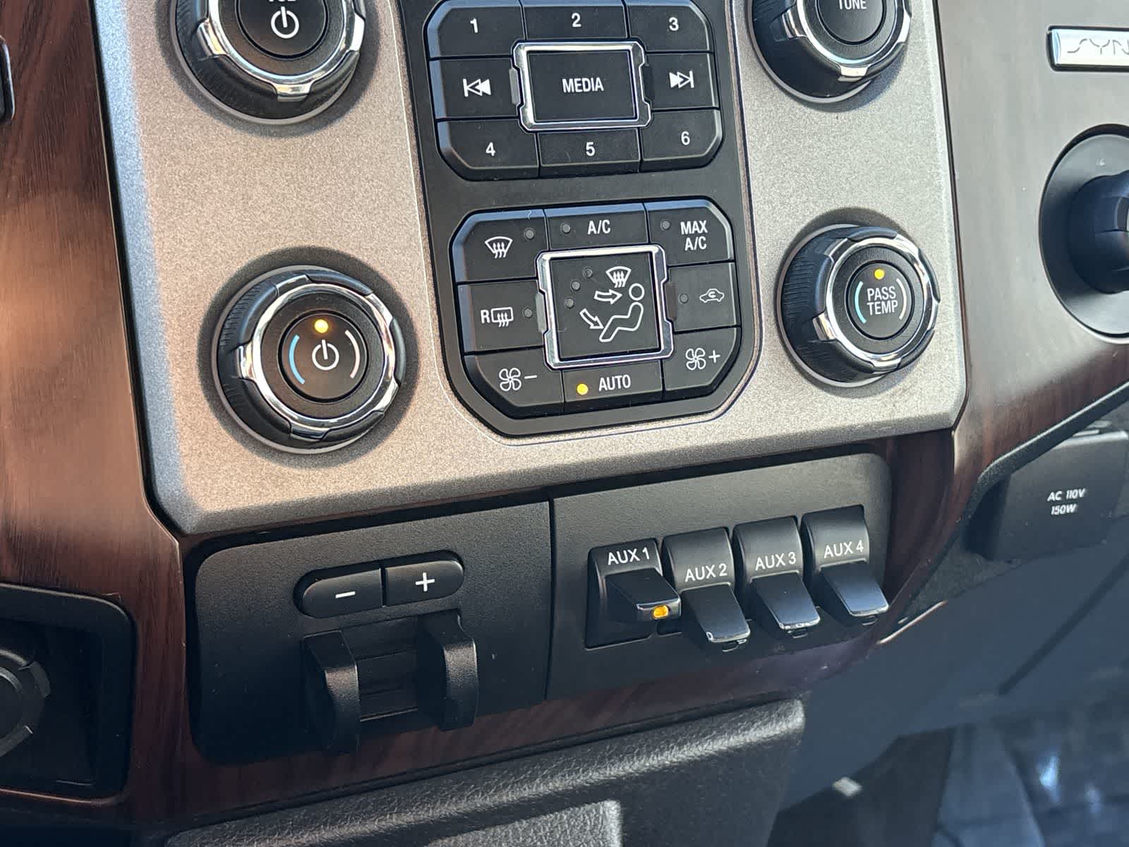 Thumbnail: 2016 Ford F-250 - 24