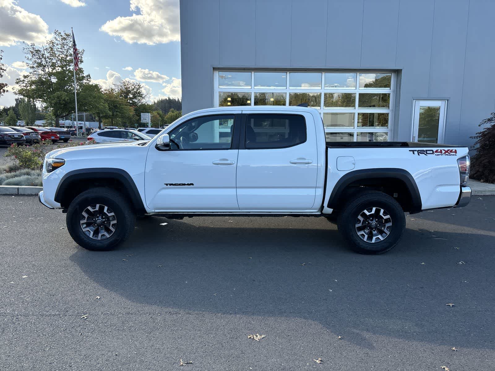 Thumbnail: 2020 Toyota Tacoma - 2