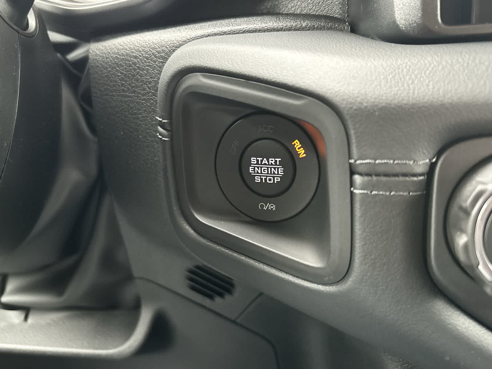 Thumbnail: 2026 Jeep Gladiator - 25