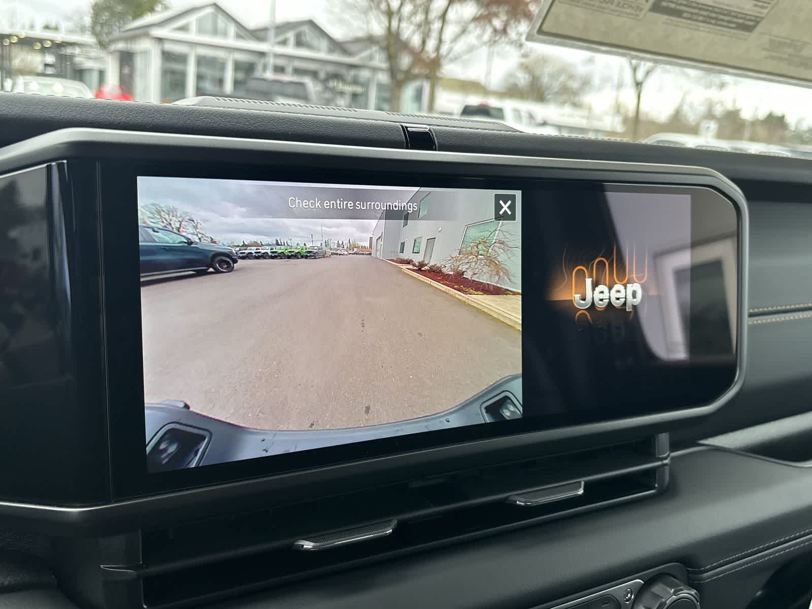 Thumbnail: 2026 Jeep Gladiator - 21