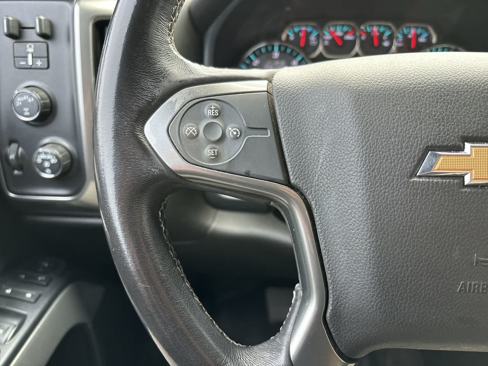 Thumbnail: 2018 Chevrolet Silverado 1500 - 12