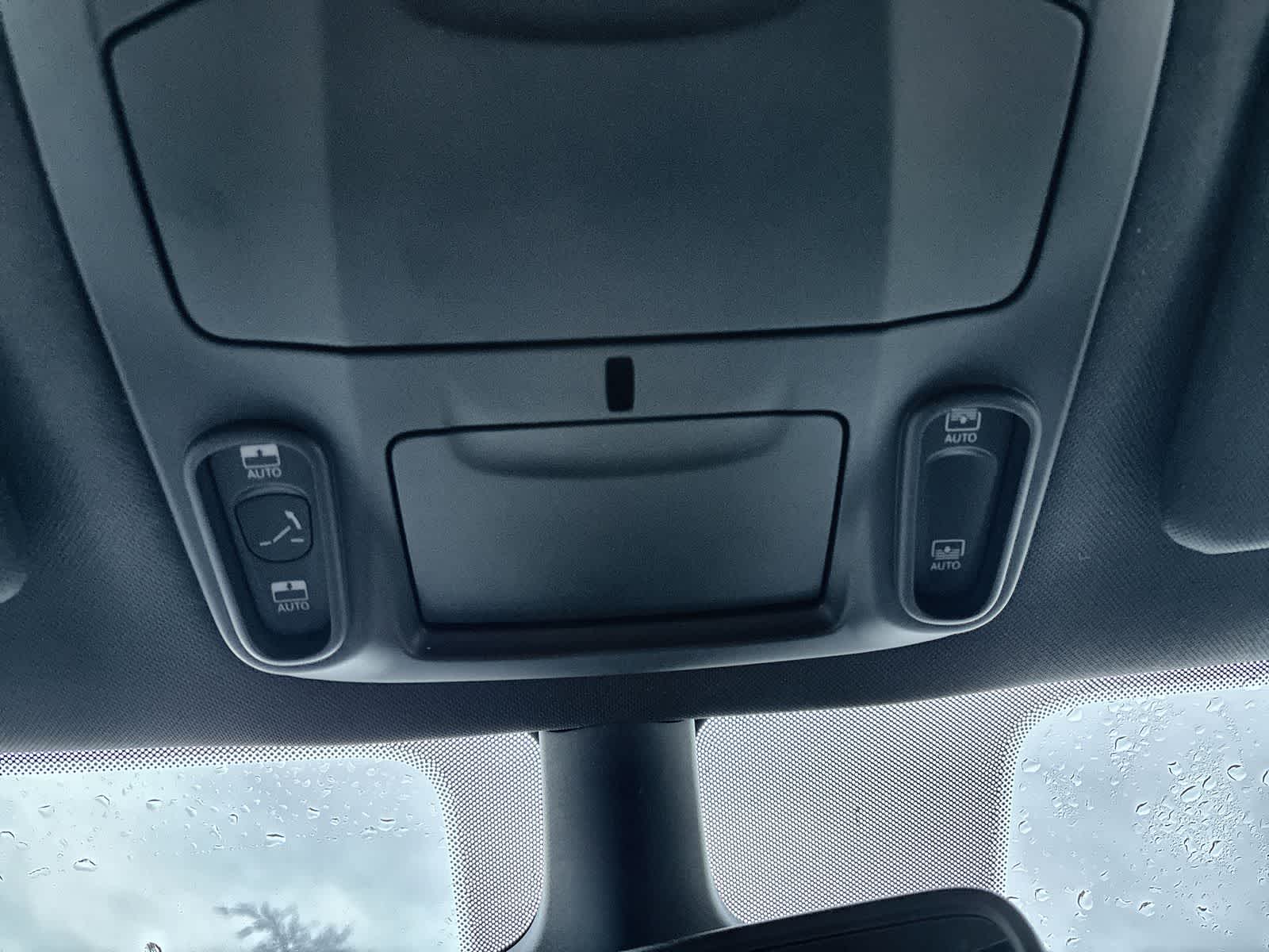 Thumbnail: 2026 Chrysler Pacifica - 25