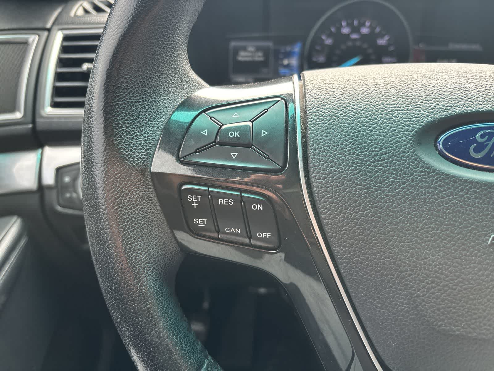 Thumbnail: 2017 Ford Explorer - 6