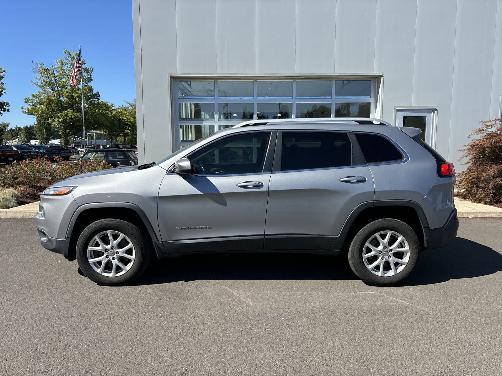 Thumbnail: 2015 Jeep Cherokee - 2