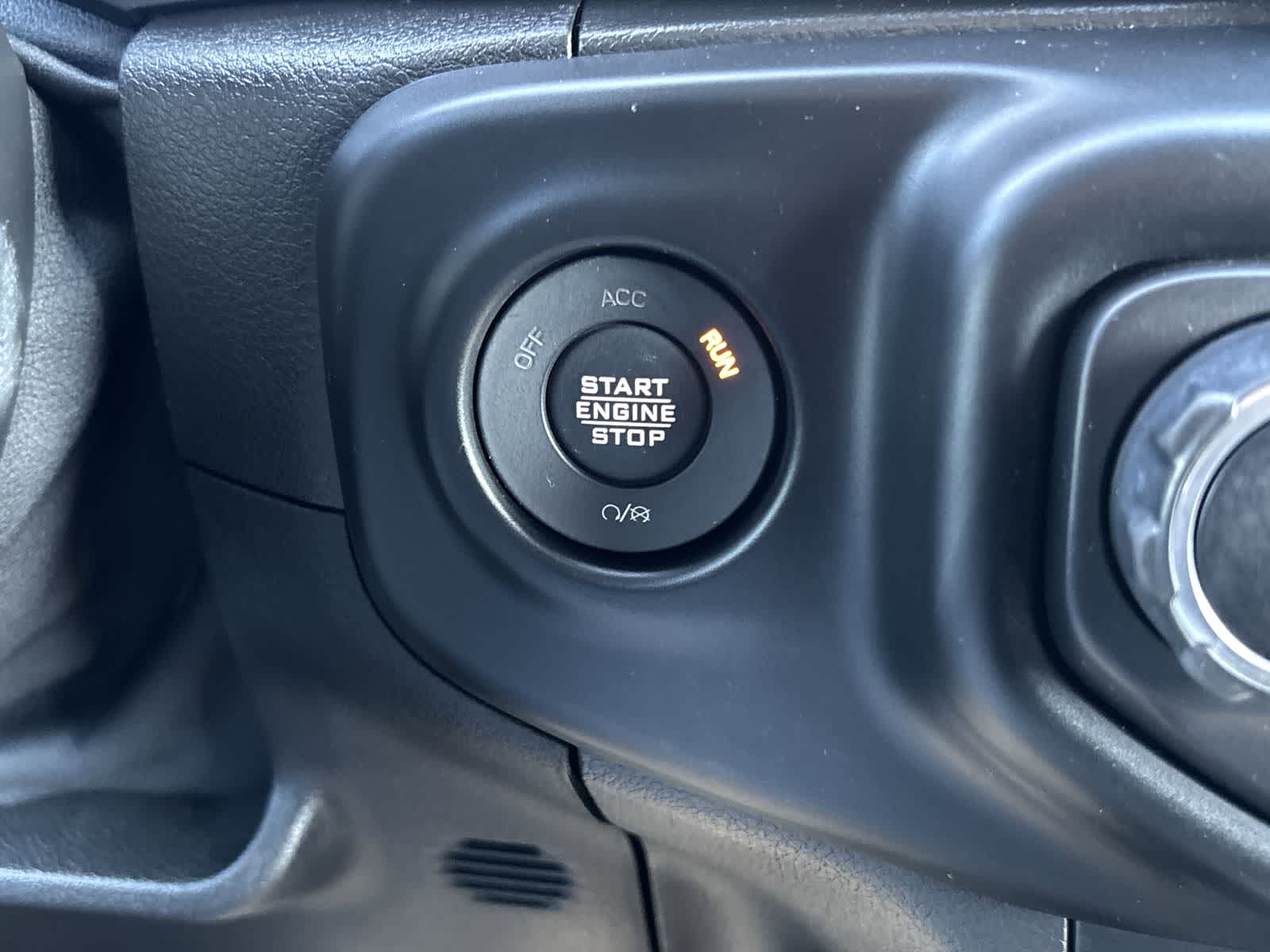 Thumbnail: 2021 Jeep Wrangler - 29