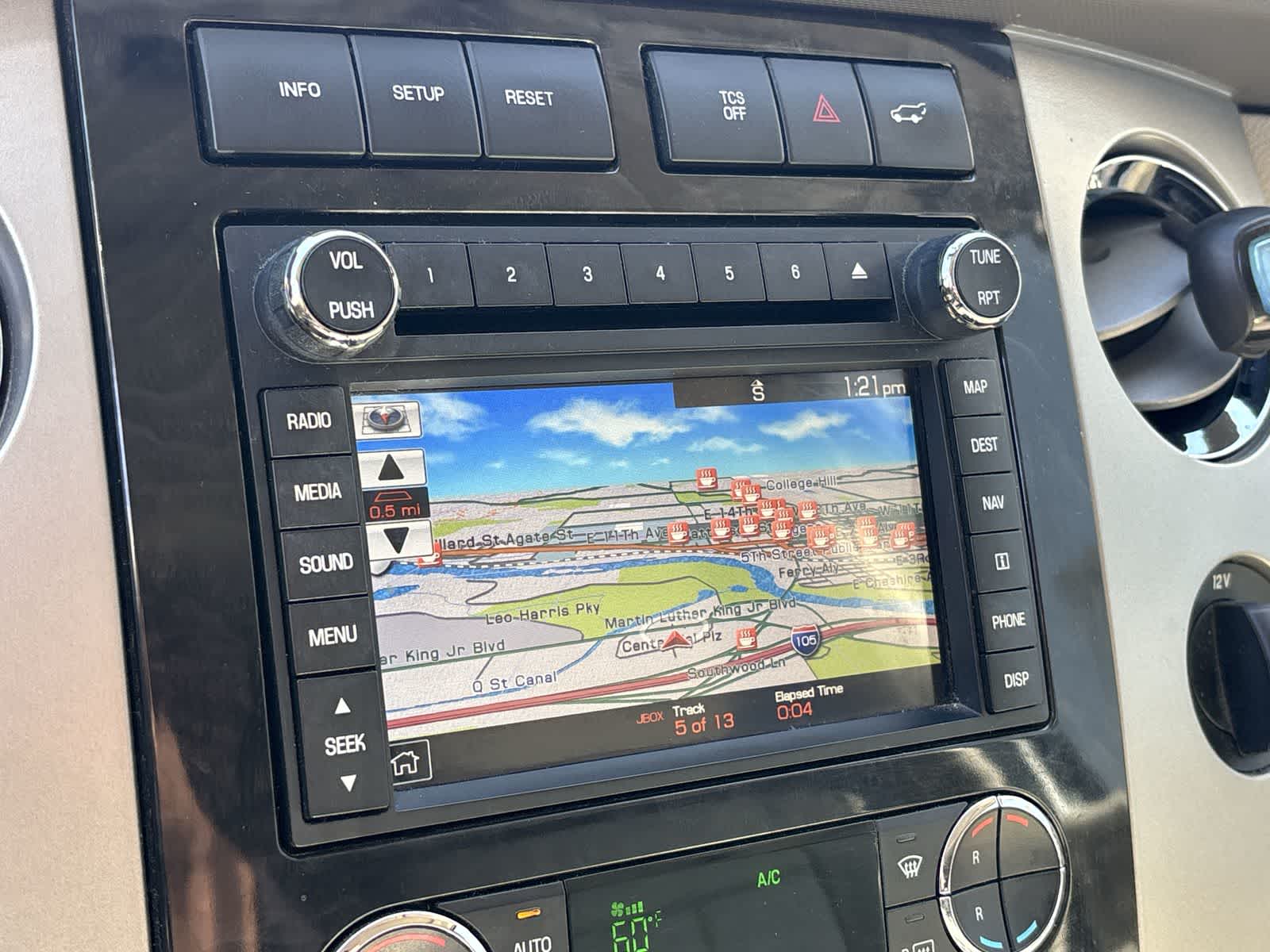 Thumbnail: 2013 Ford Expedition - 19