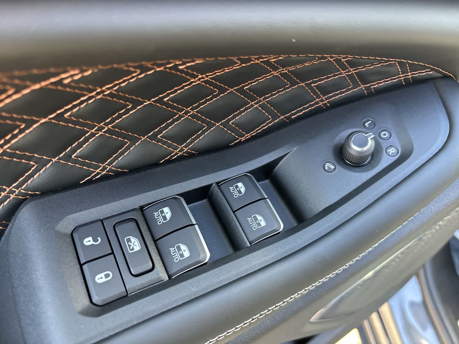 Thumbnail: 2025 Jeep Grand Cherokee L - 12