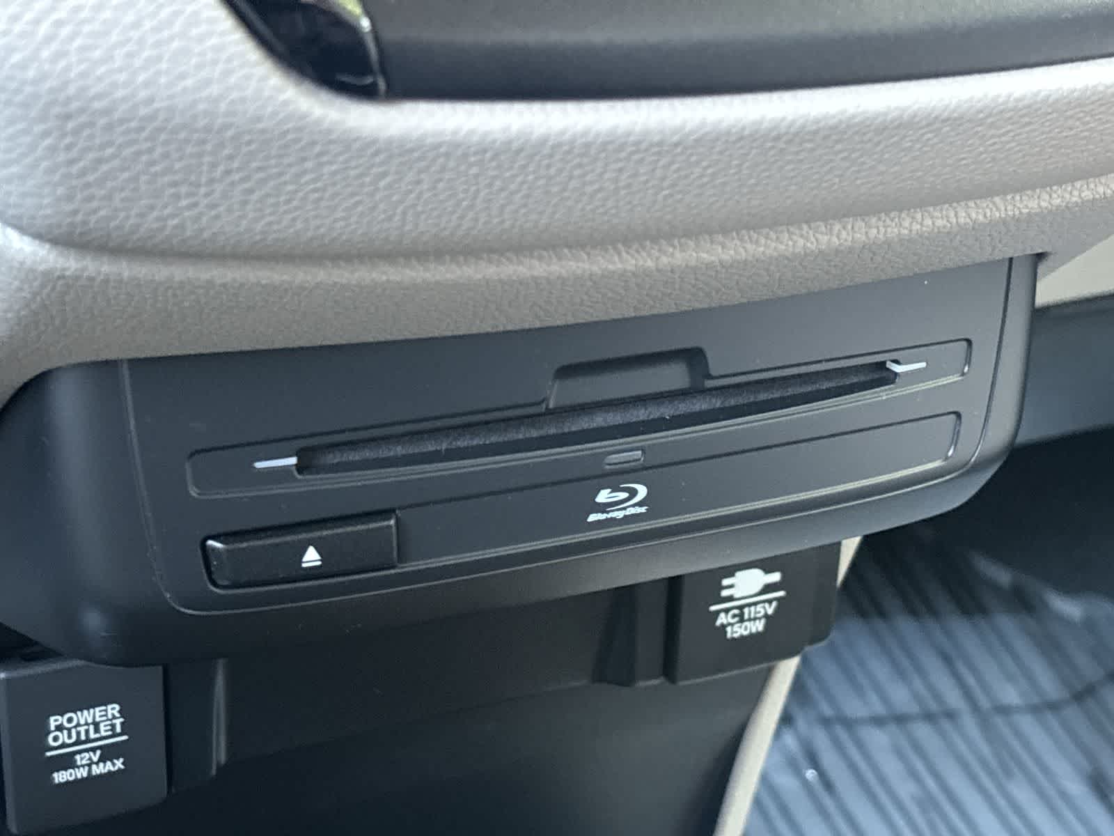 Thumbnail: 2020 Honda Odyssey - 25