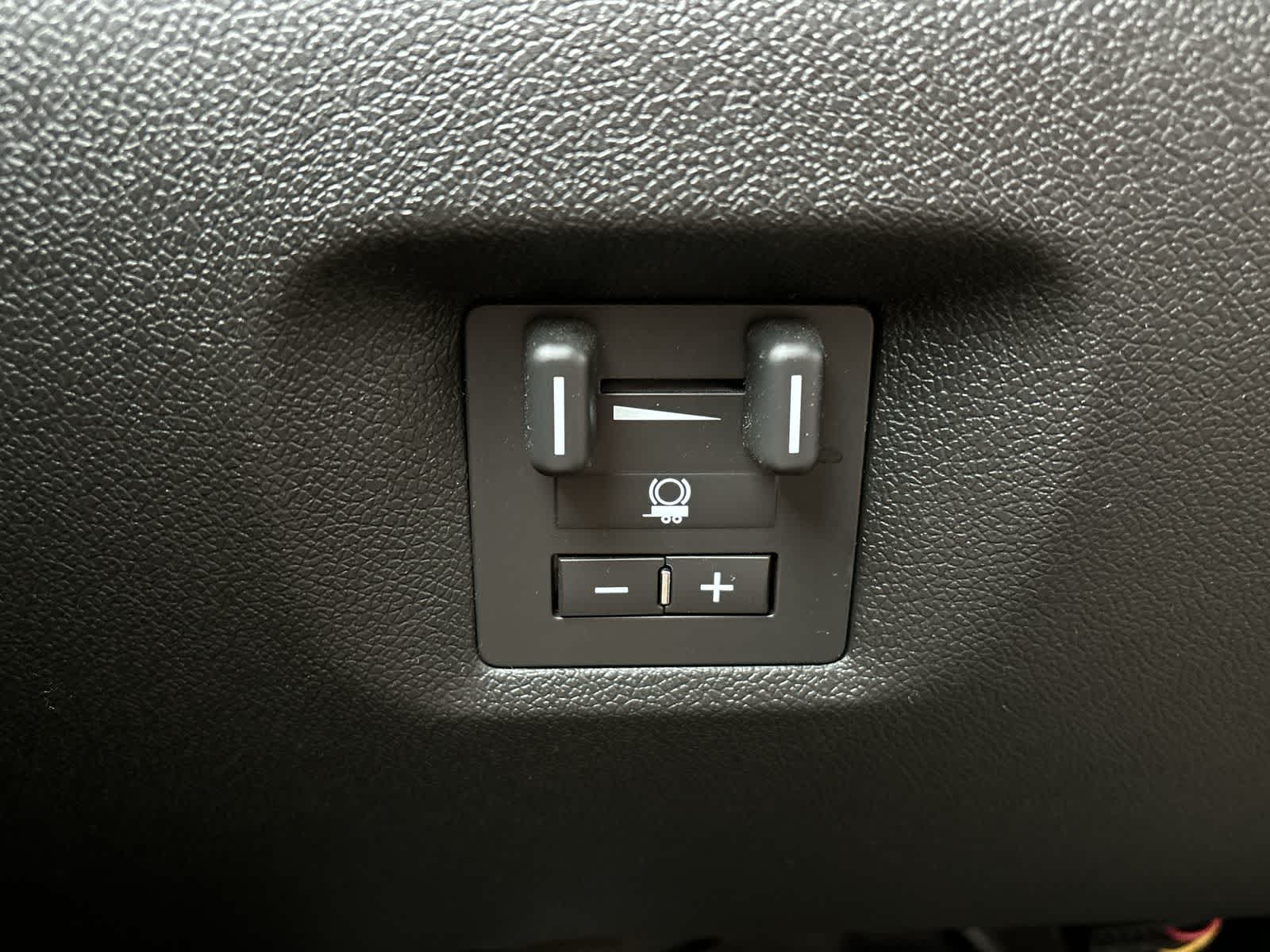 Thumbnail: 2013 GMC Sierra 1500 - 22