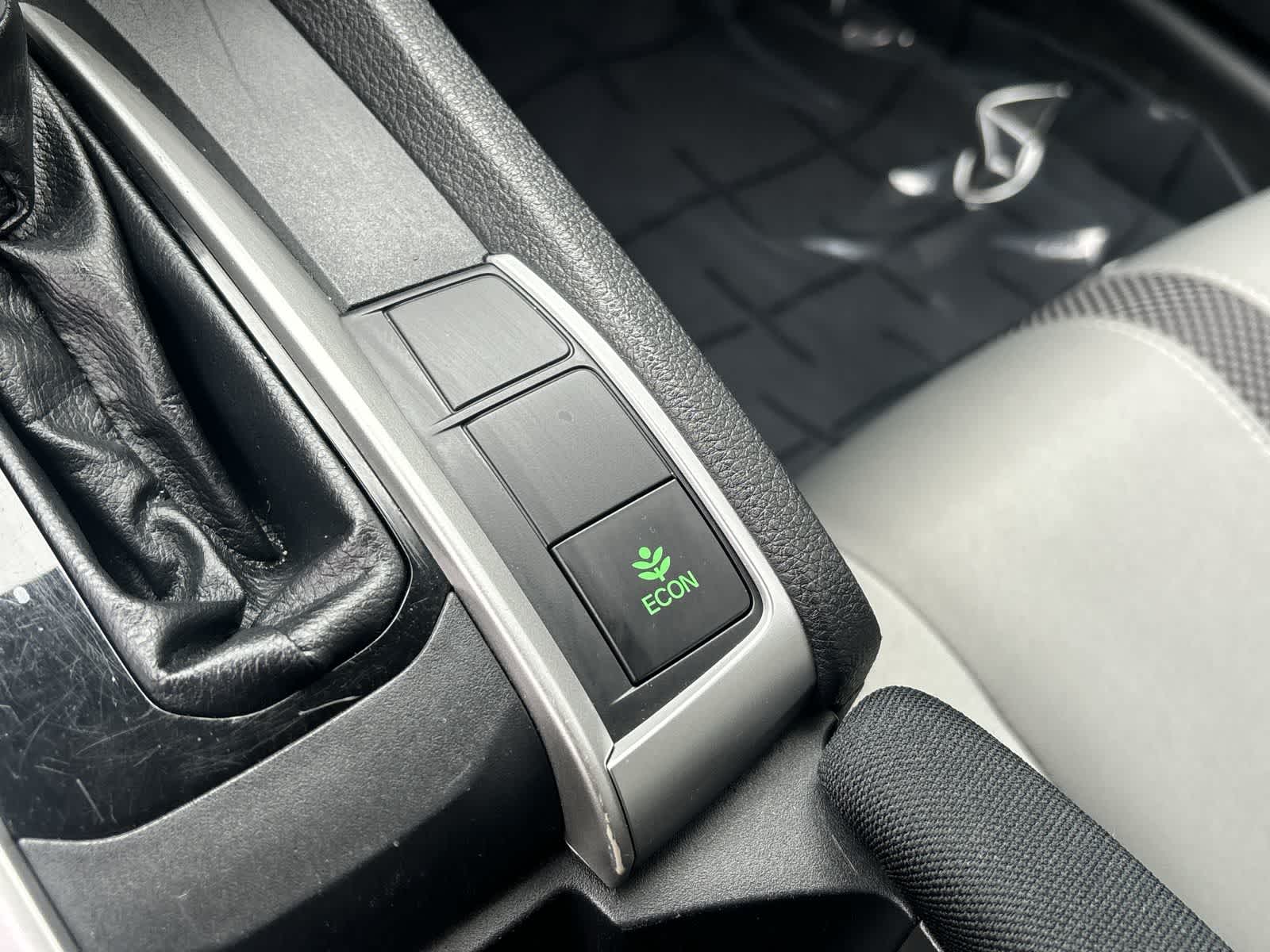 Thumbnail: 2019 Honda Civic - 23