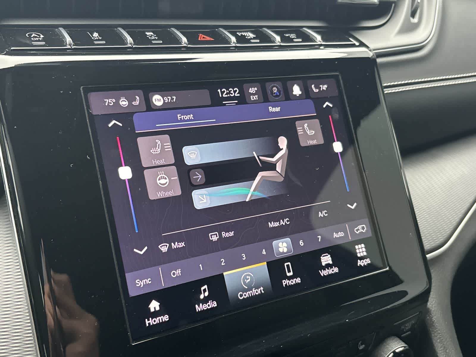 Thumbnail: 2023 Jeep Grand Cherokee - 20