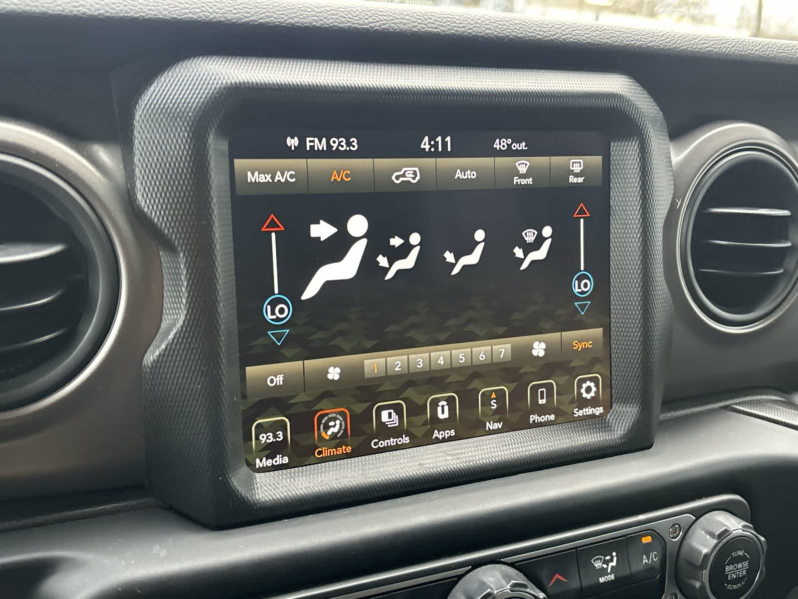 Thumbnail: 2021 Jeep Wrangler - 14