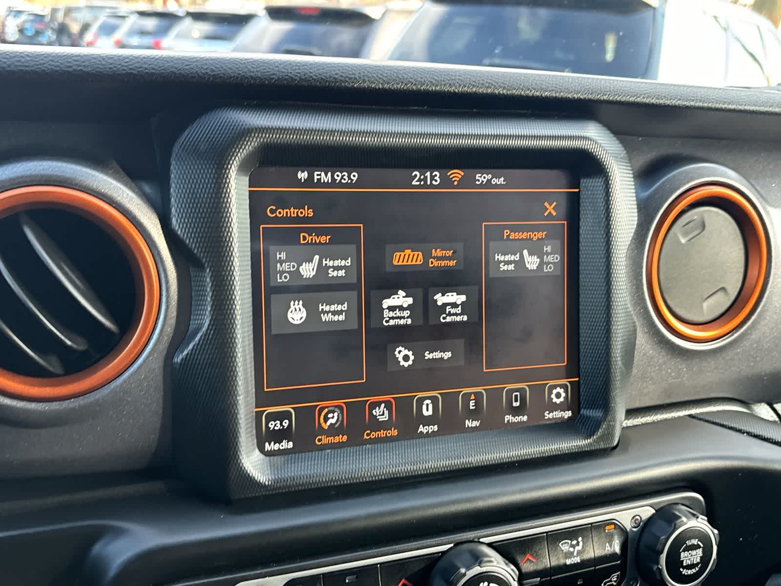 Thumbnail: 2021 Jeep Gladiator - 17