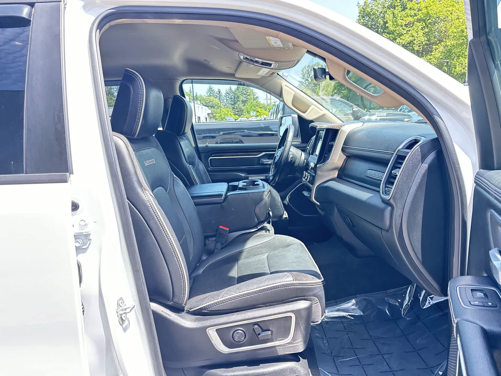 2020 RAM 1500 Laramie 9