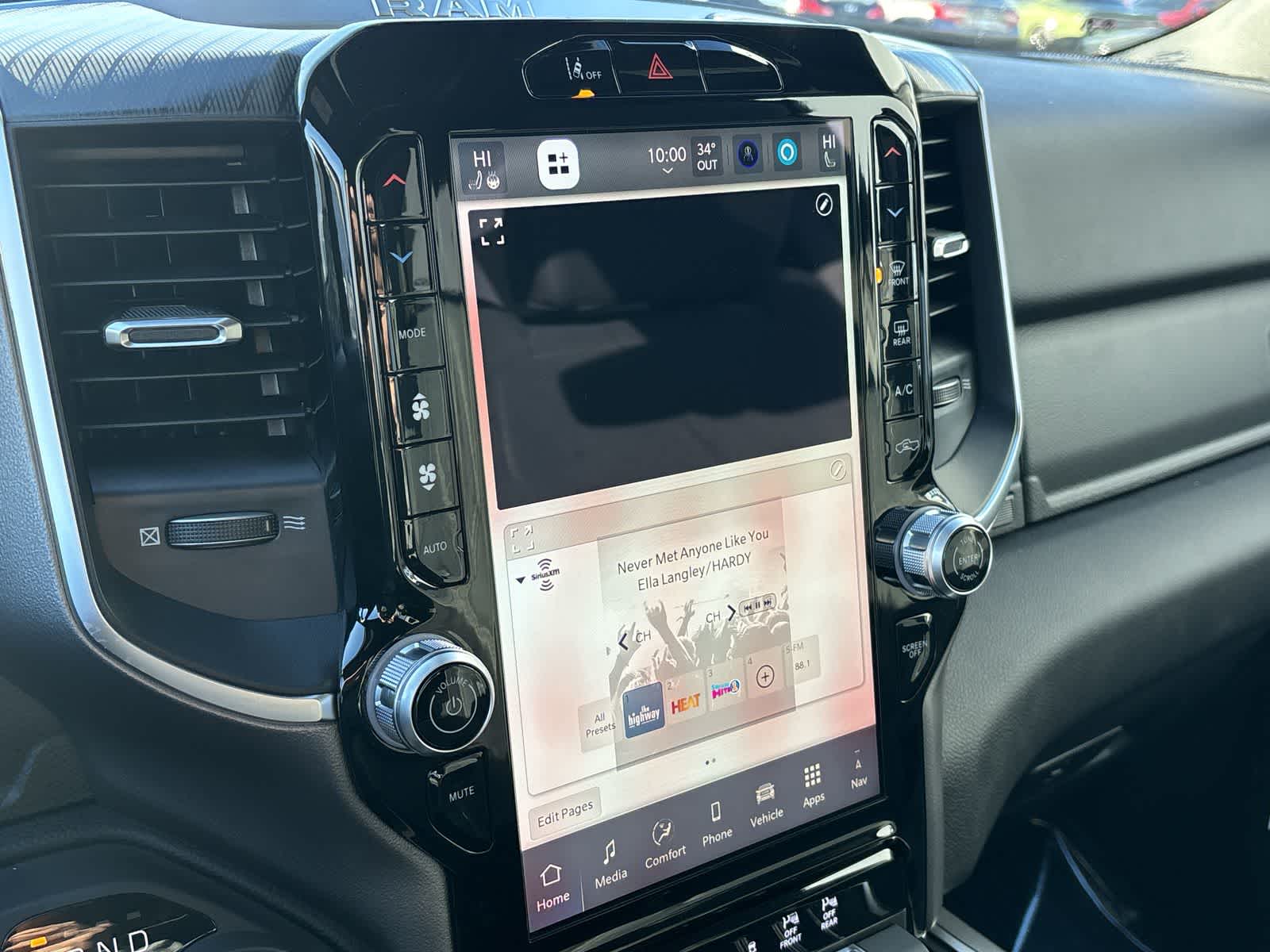 Thumbnail: 2026 RAM 1500 - 19