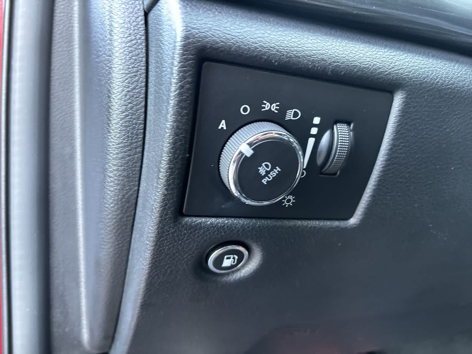 Thumbnail: 2019 Jeep Grand Cherokee - 9