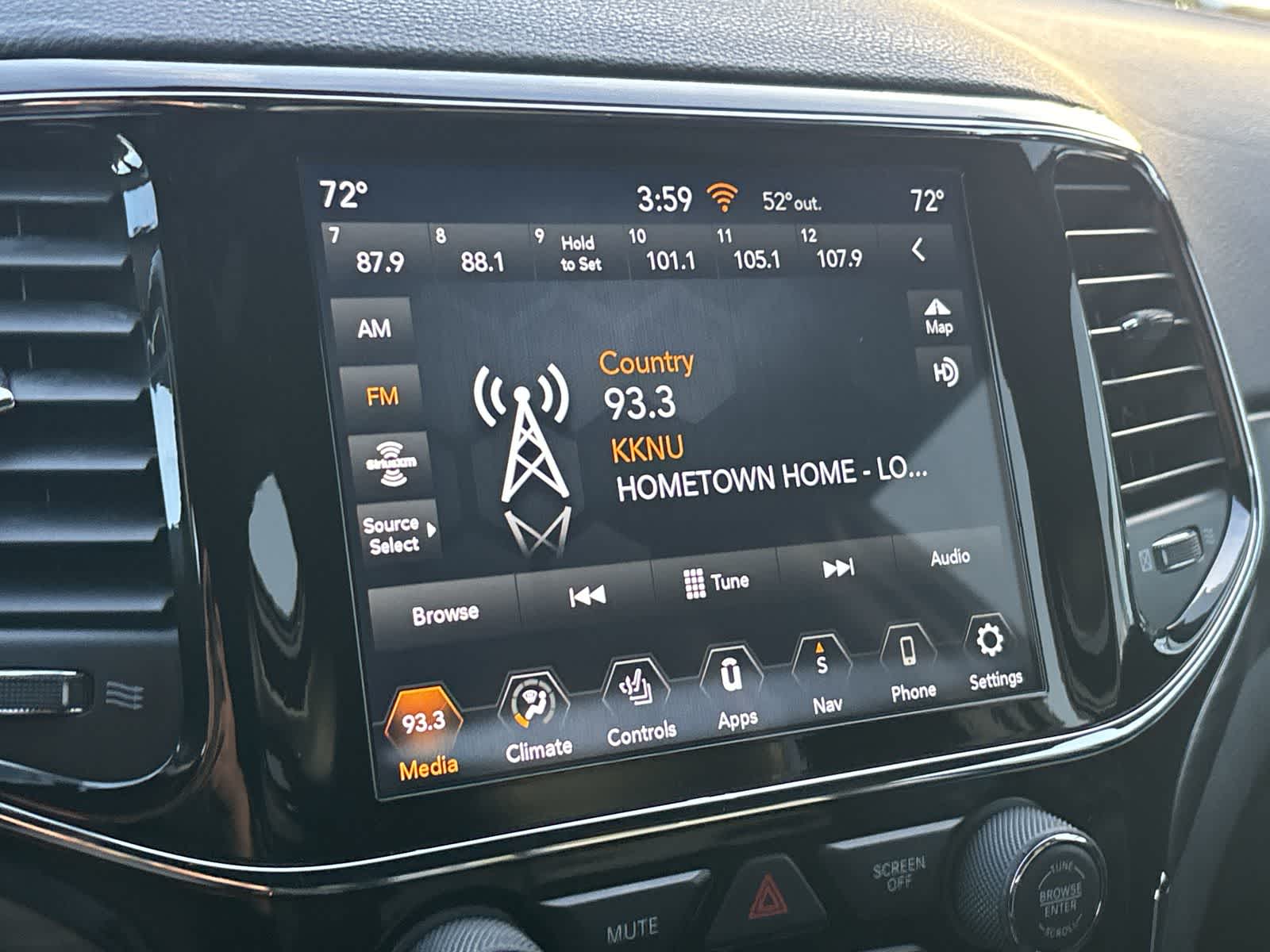 Thumbnail: 2019 Jeep Grand Cherokee - 15