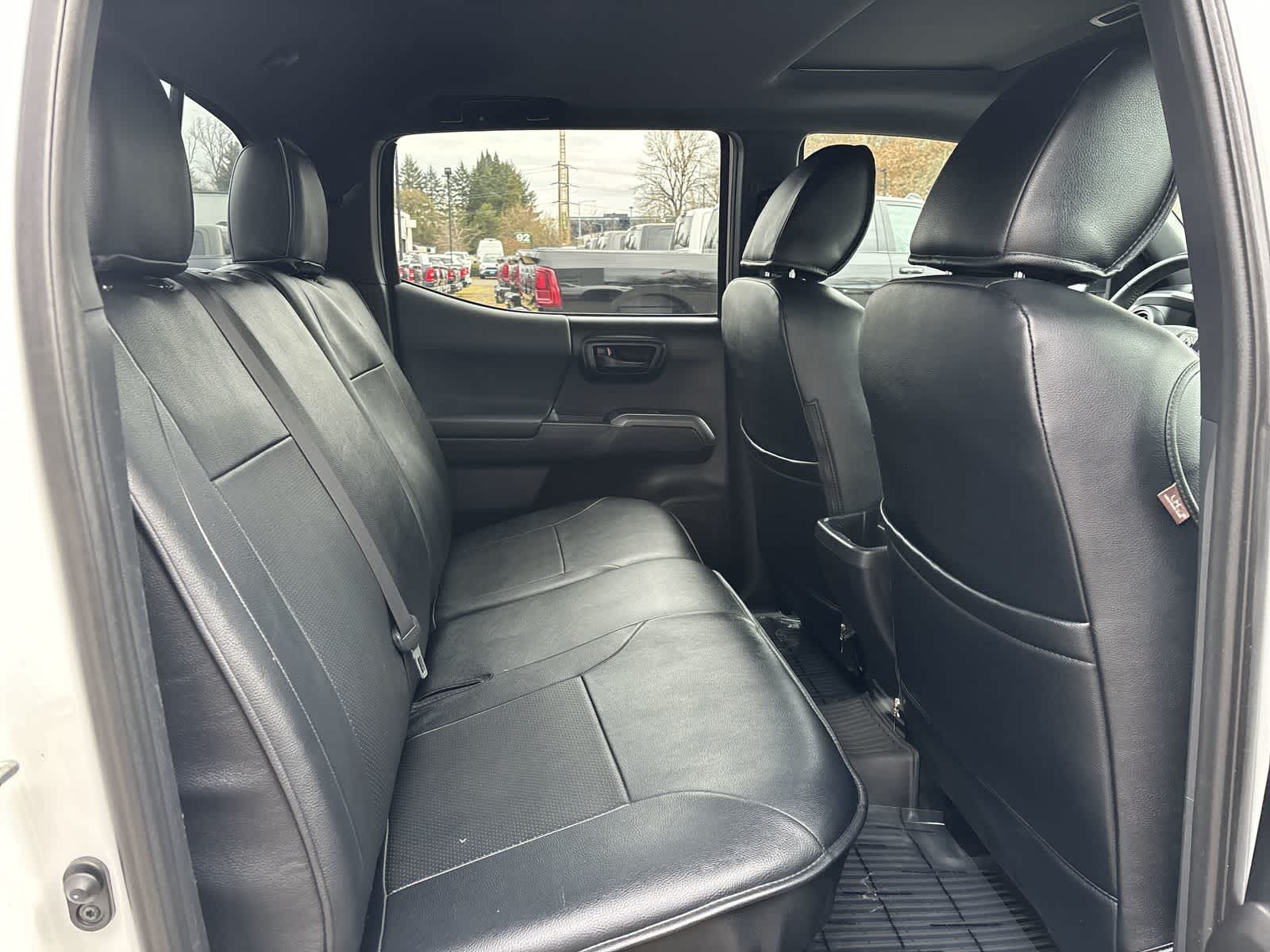 Thumbnail: 2017 Toyota Tacoma - 5