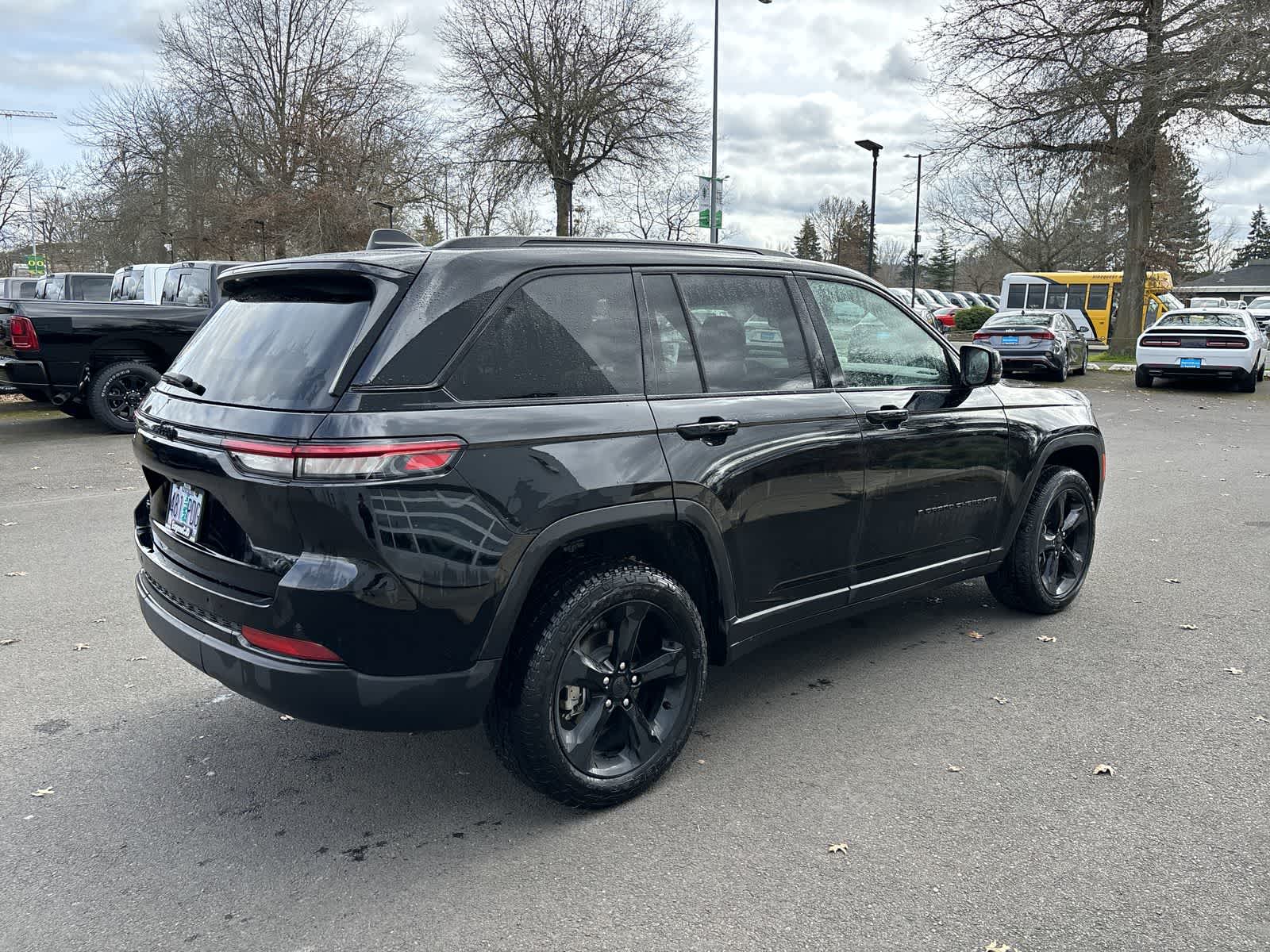 Thumbnail: 2023 Jeep Grand Cherokee - 3