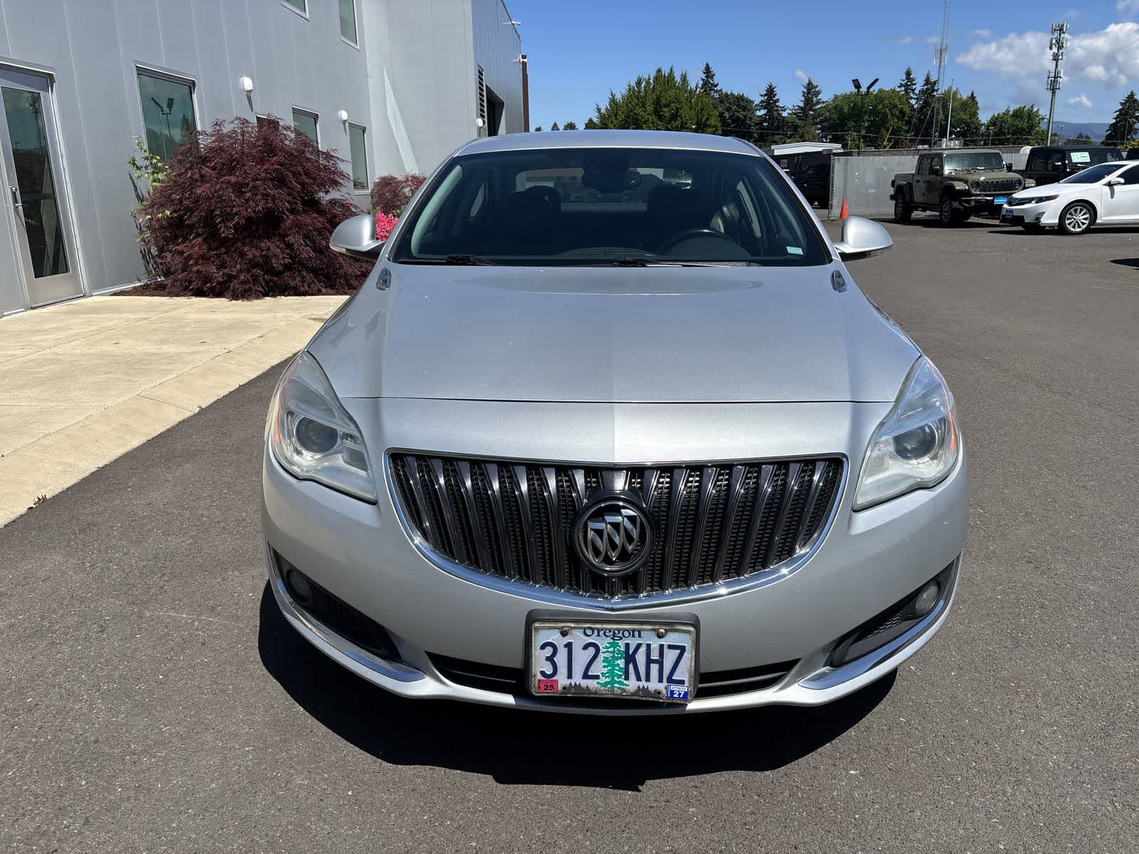 Thumbnail: 2016 Buick Regal - 6