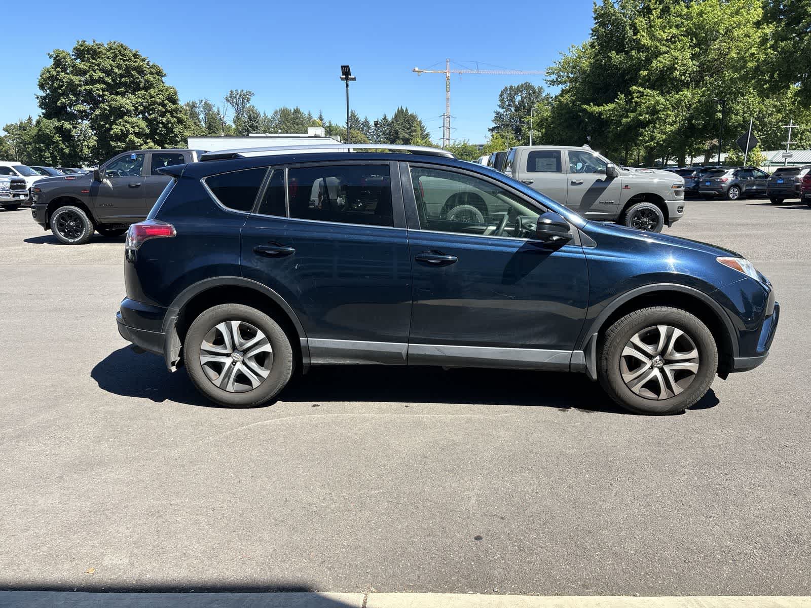 Thumbnail: 2018 Toyota RAV4 - 5