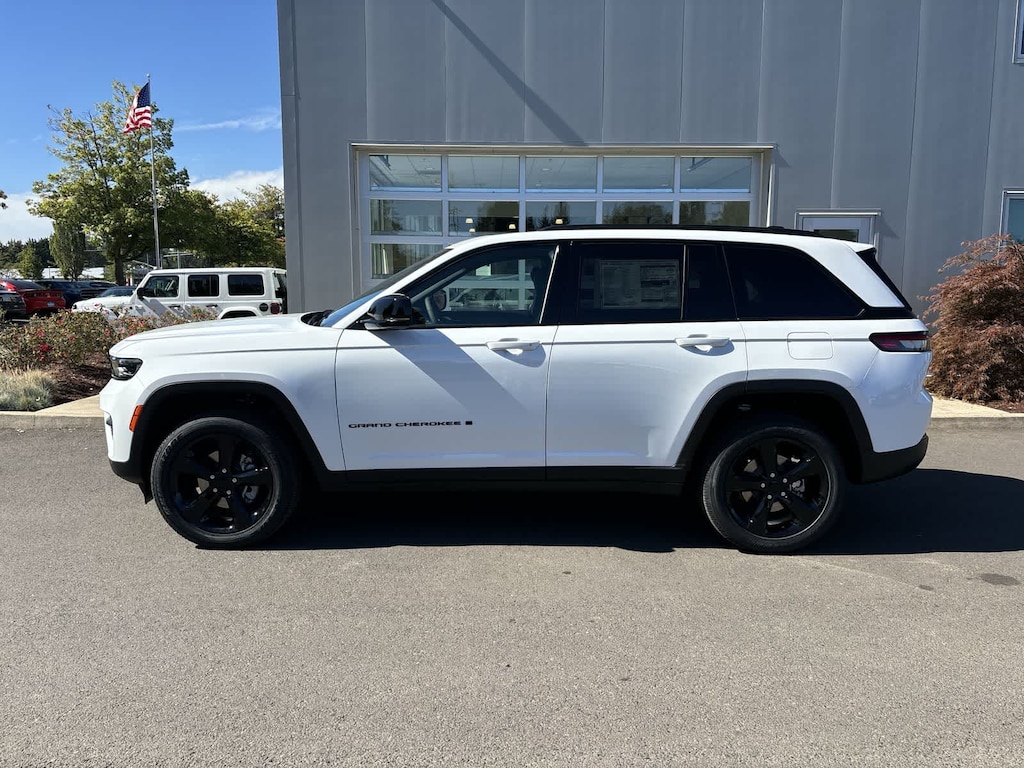 New 2025 Jeep Grand Cherokee Altitude X Sport Utility