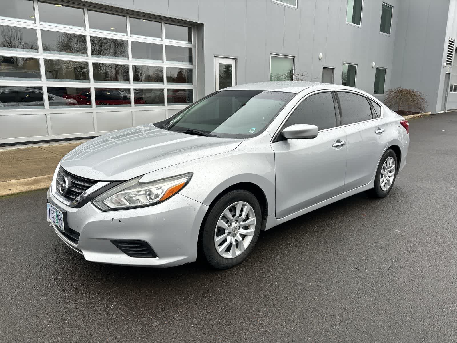 Thumbnail: 2016 Nissan Altima - 5