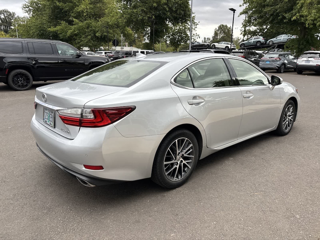 Used 2016 Lexus ES 350 Sedan