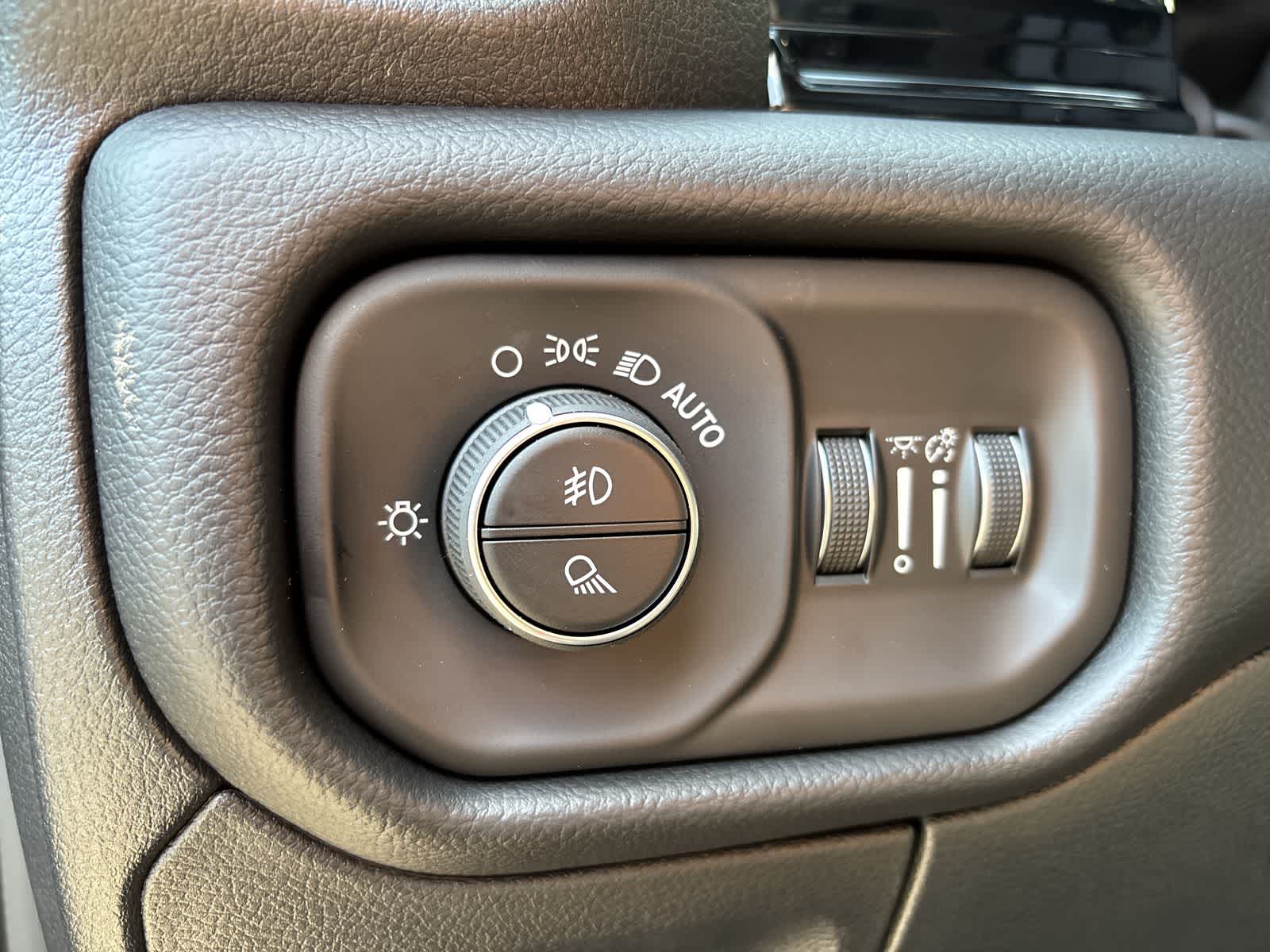 Thumbnail: 2026 RAM 1500 - 12